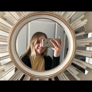 Meet your Posher, Allison